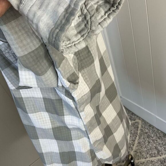 Womens Size XL Button Front Shirt Gray White Check Pattern Long Sleeve Collared - Picture 11 of 13